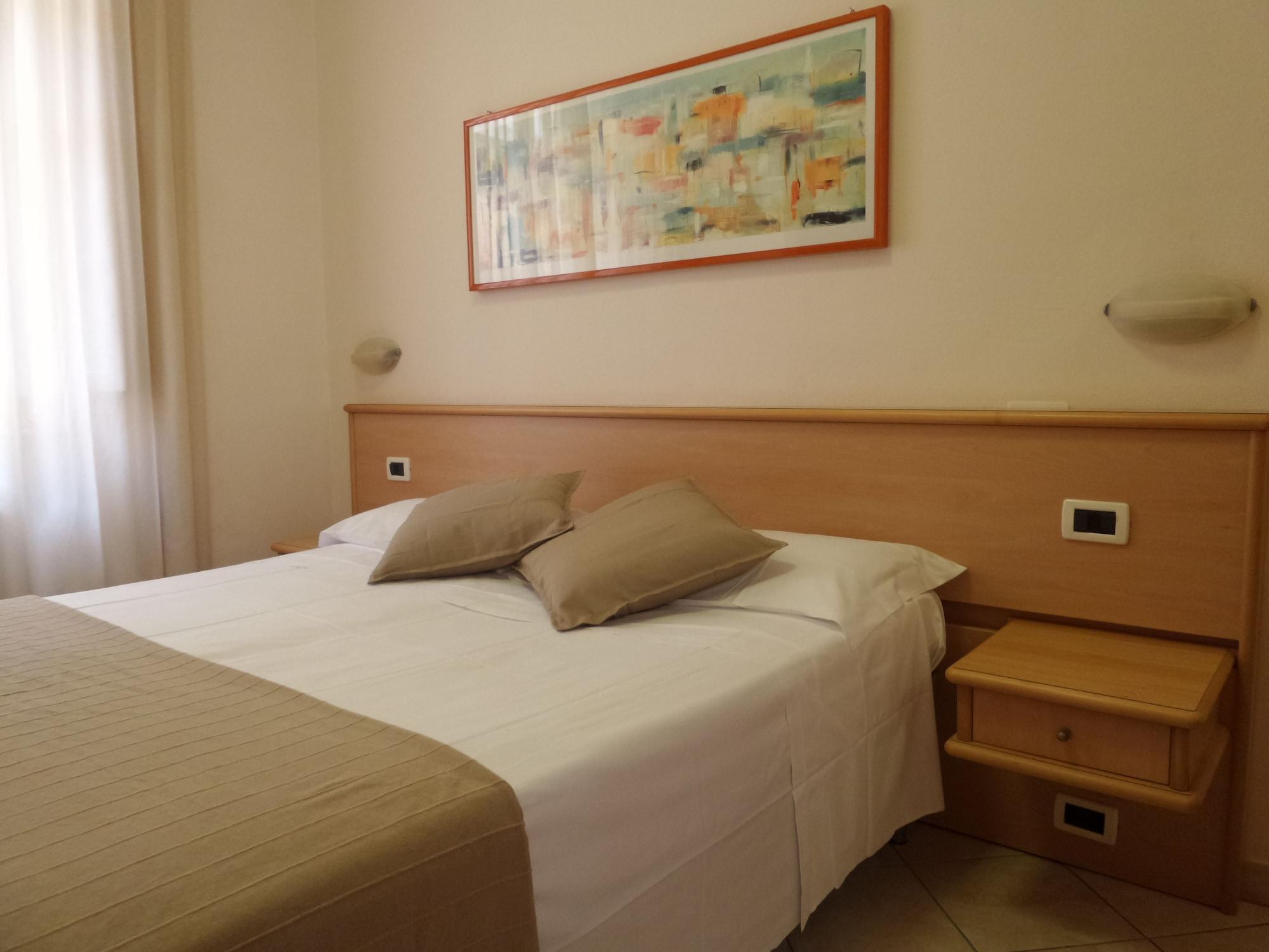 Hotel Astor Pisa Bagian luar foto