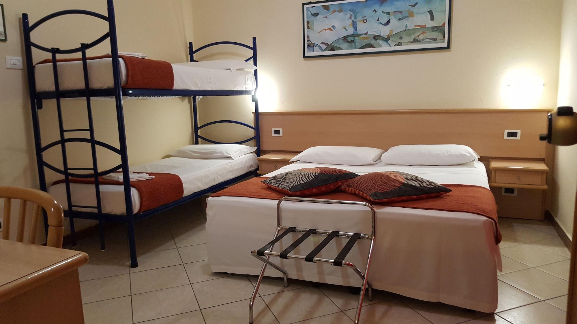 Hotel Astor Pisa Bagian luar foto