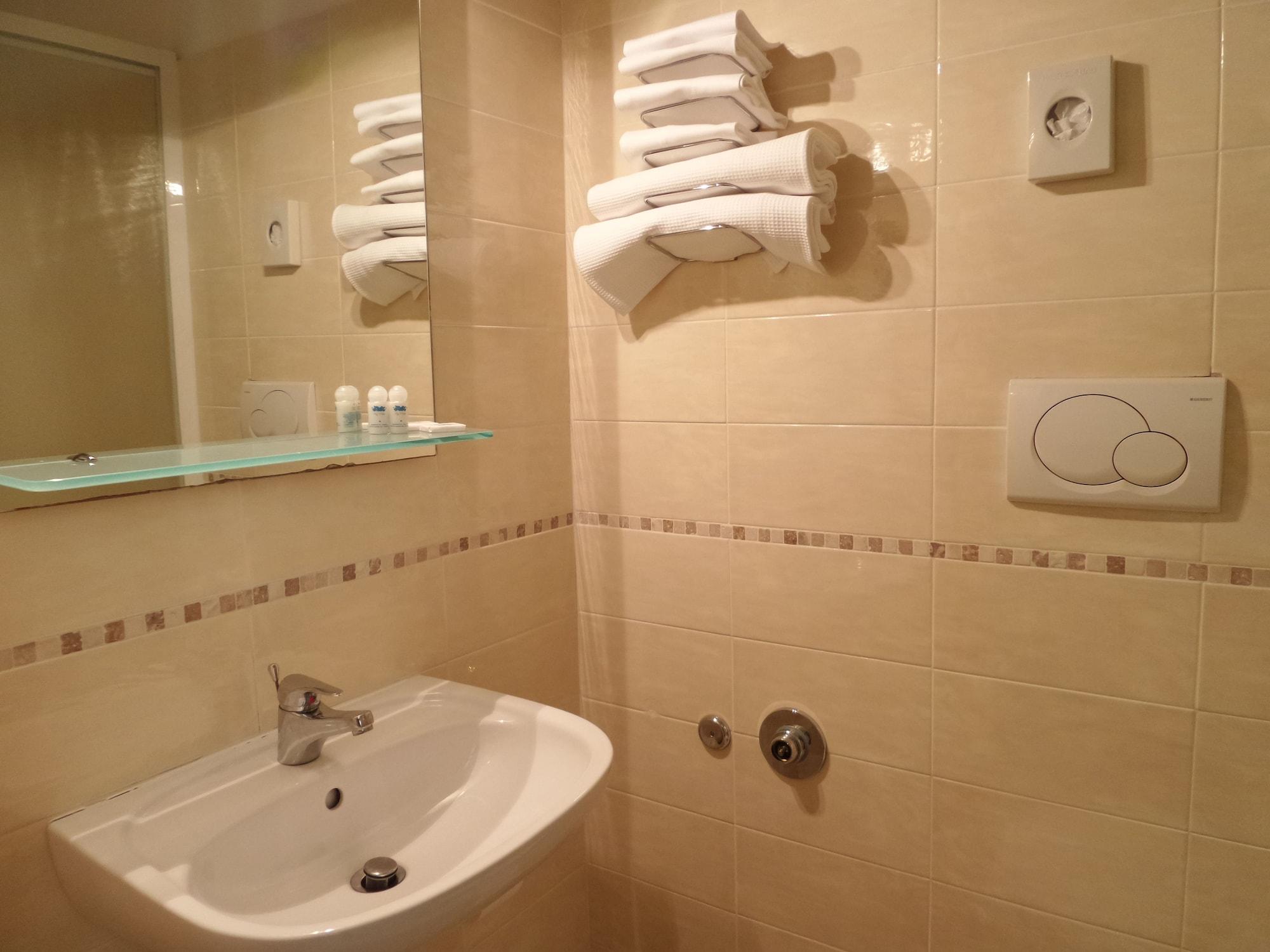 Hotel Astor Pisa Bagian luar foto