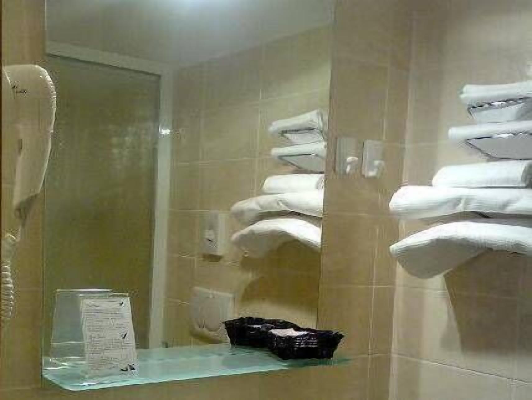Hotel Astor Pisa Bagian luar foto