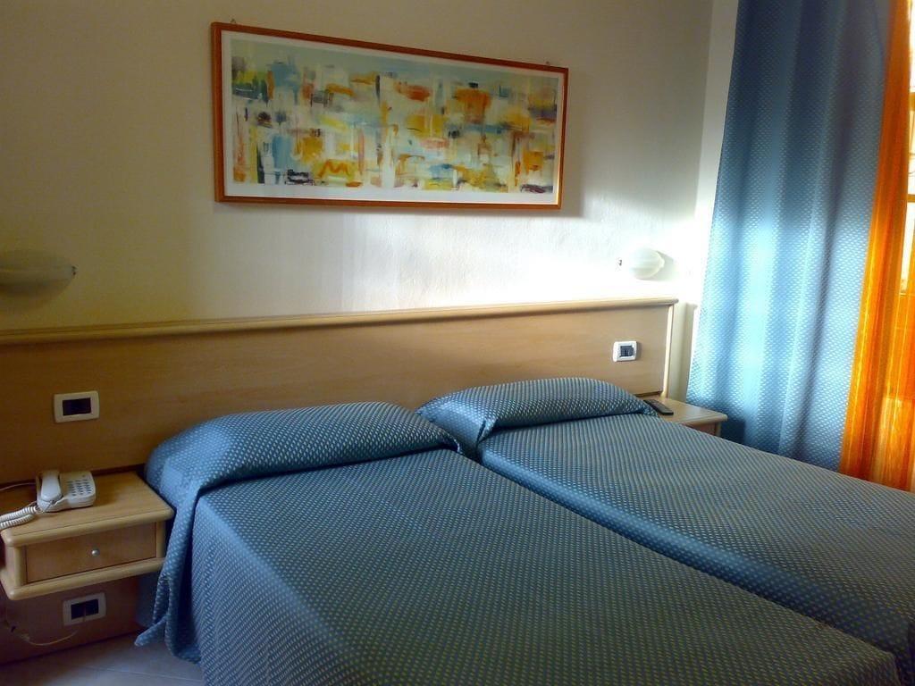 Hotel Astor Pisa Bagian luar foto