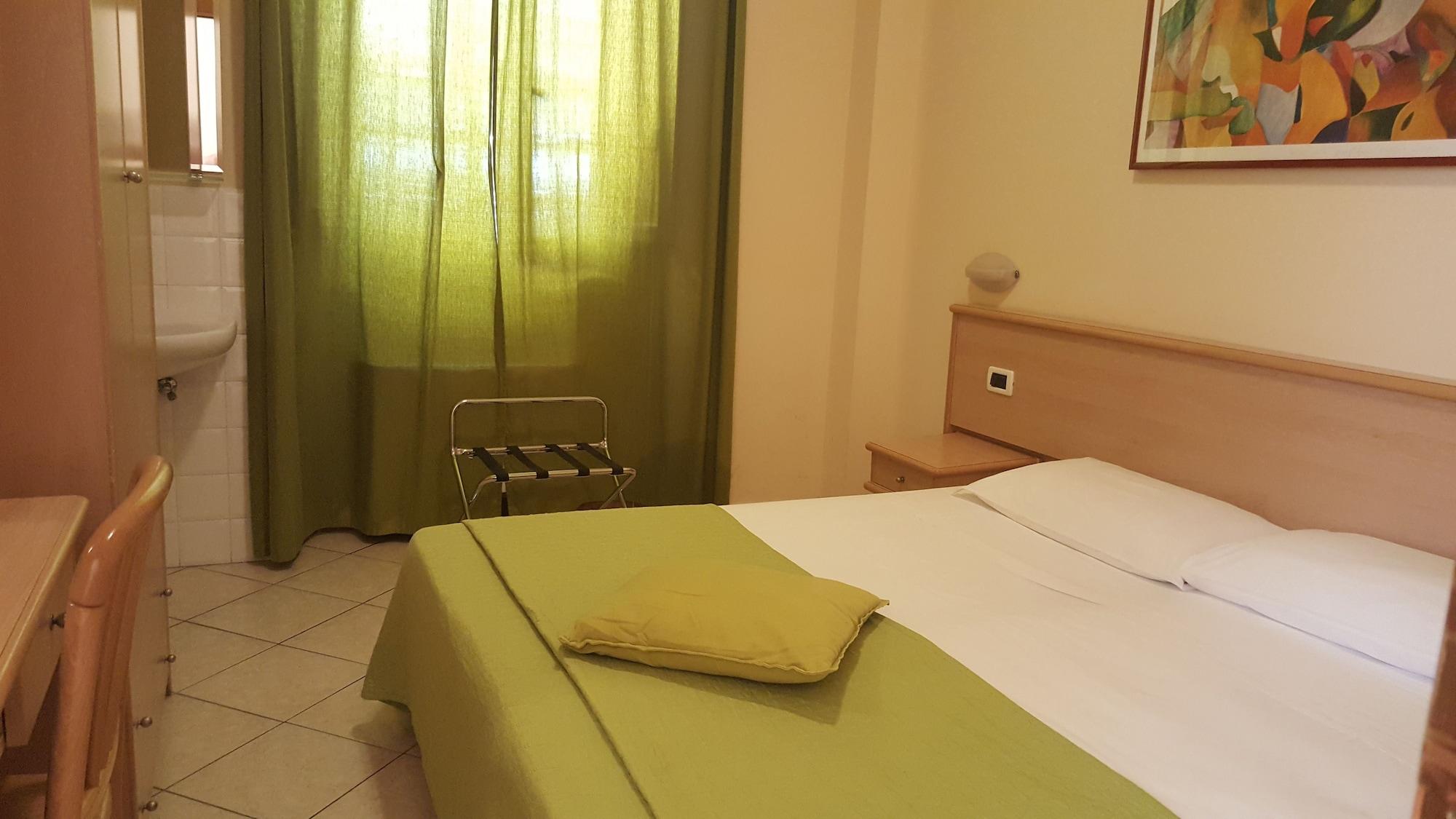 Hotel Astor Pisa Bagian luar foto